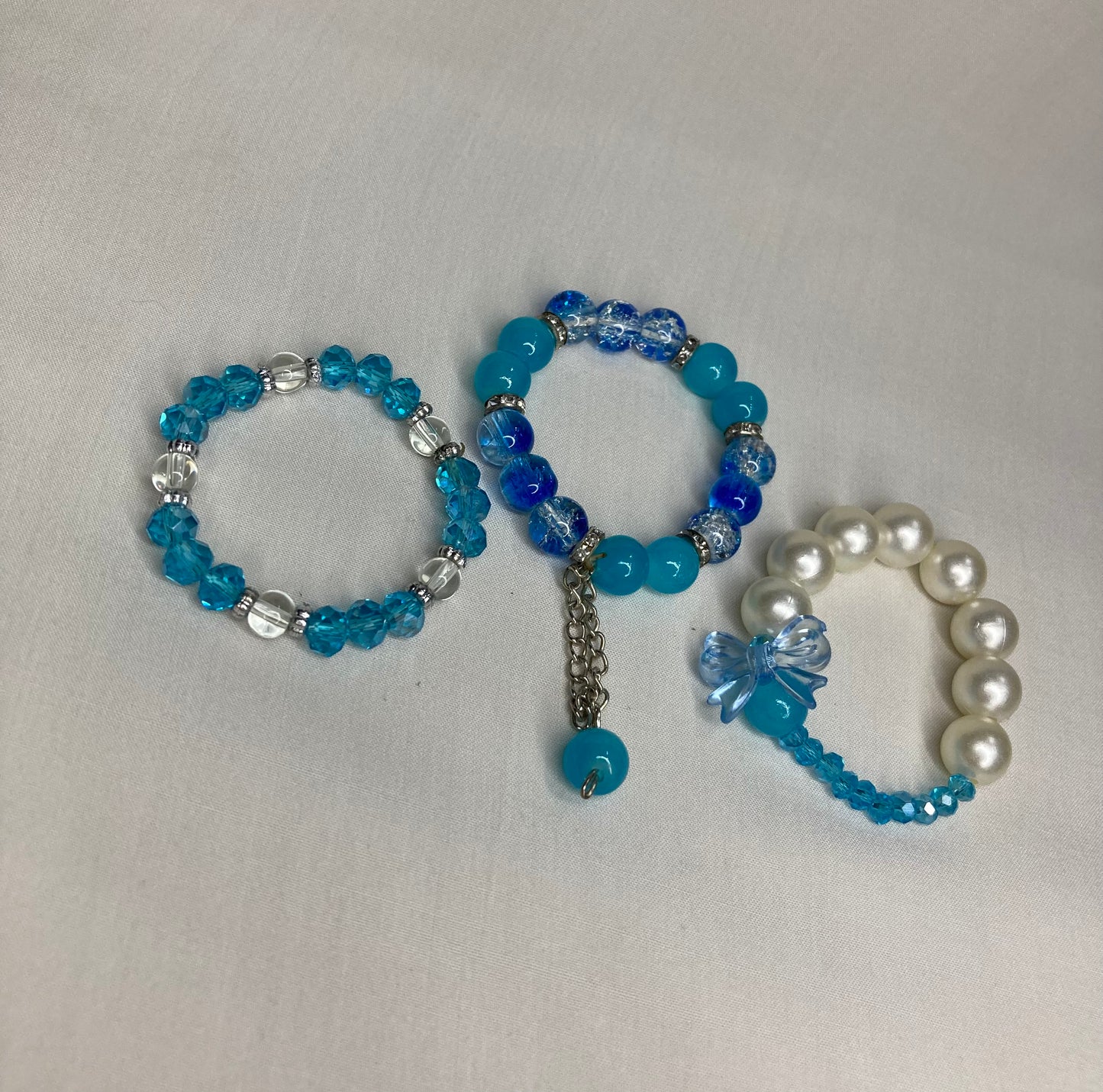 Beaded Bracelet set of 3 - Light blue