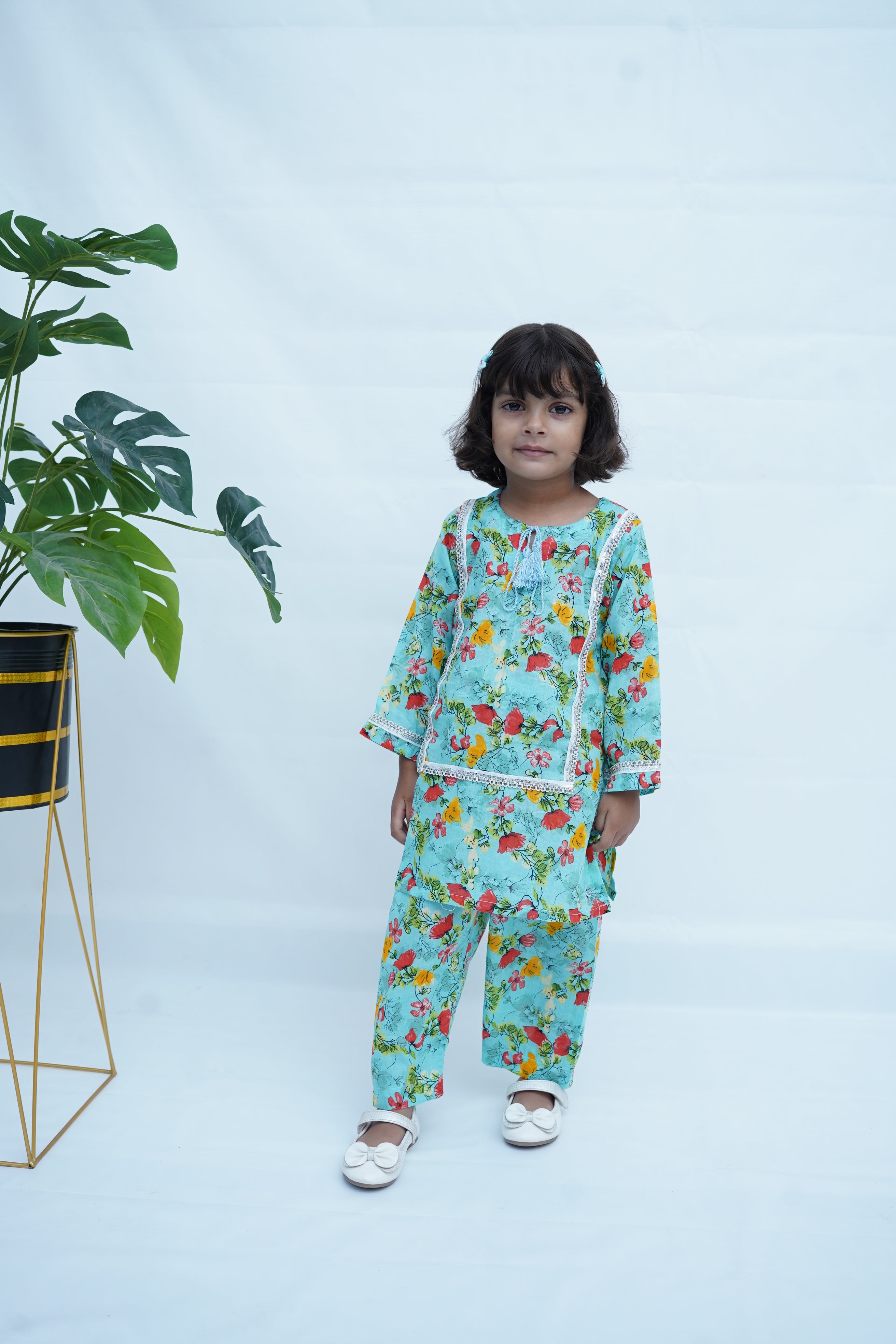 Girls Digital Print Lawn Suit 2pc - Skyblue Floral Print