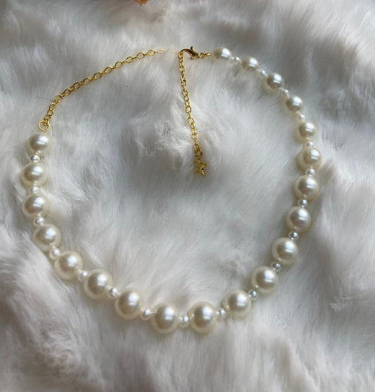 Girls Beaded Choker - Pearl White