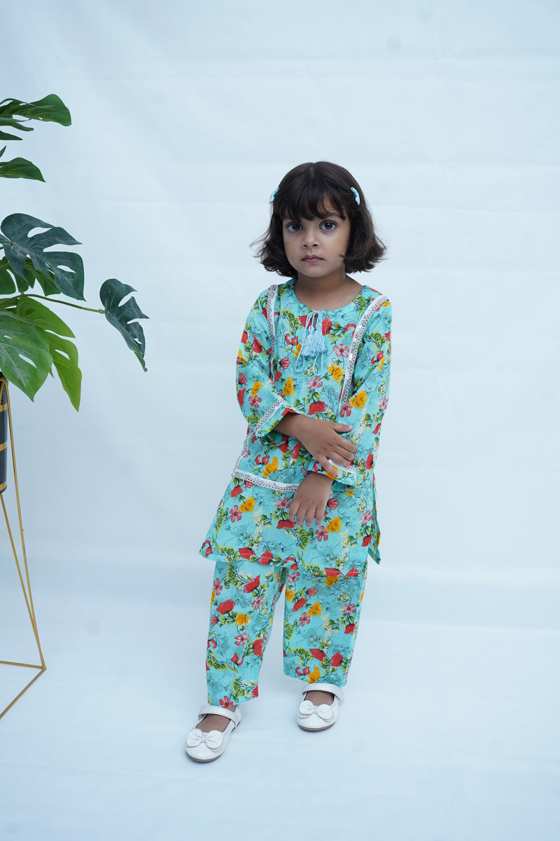 Girls Digital Print Lawn Suit 2pc - Skyblue Floral Print