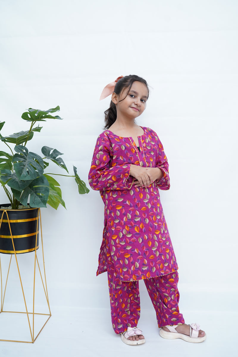 Girls Digital Print Lawn Suit 2pc - Margenta Leaf Print