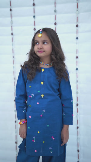 Girls Khaddar Embroided Suit -Zinc Blue