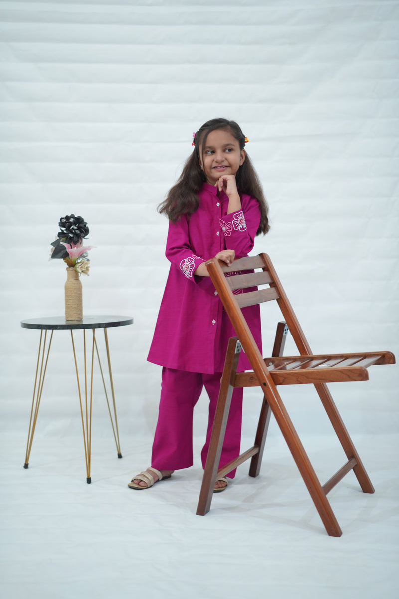 Girls Khaddar Hand Embroided Co-ord Set 2pc - Margenta