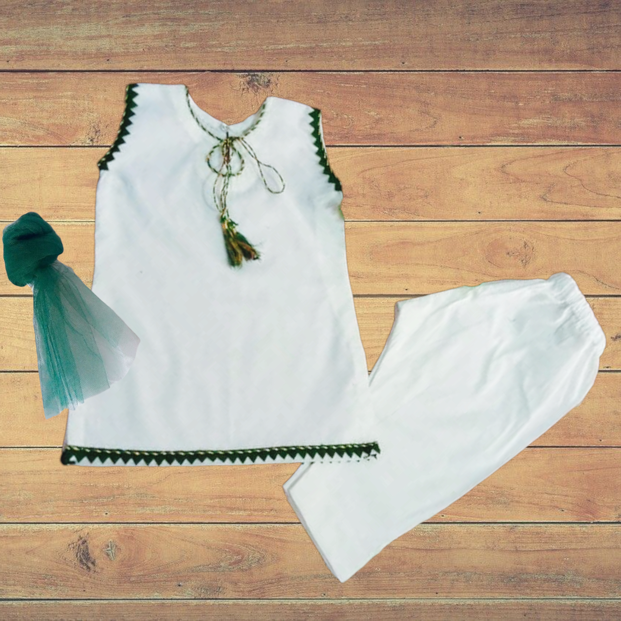 Girls White and Green Embelished 3pc Set