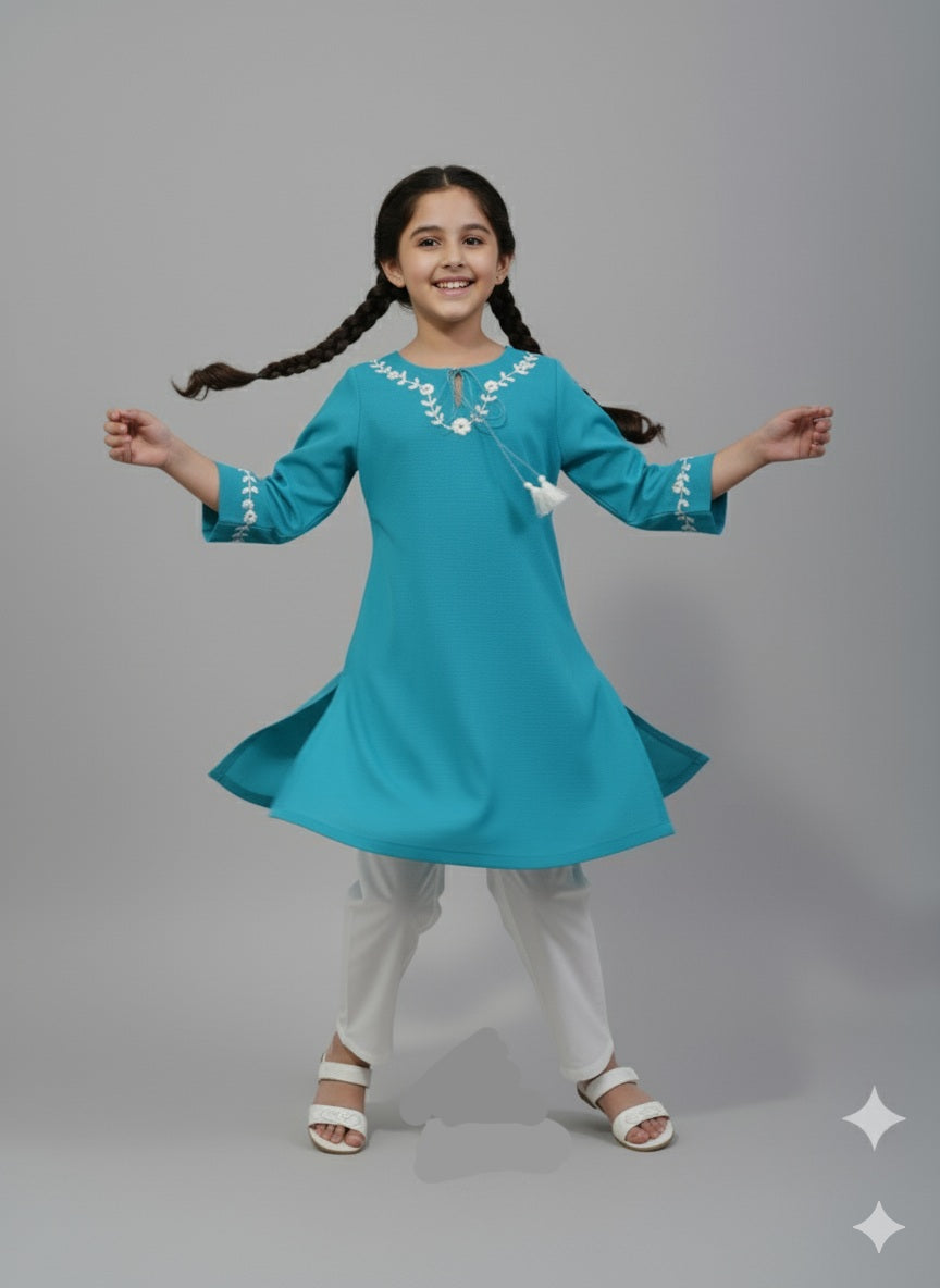Girls Khaddar Hand Embroided Suit 2pc