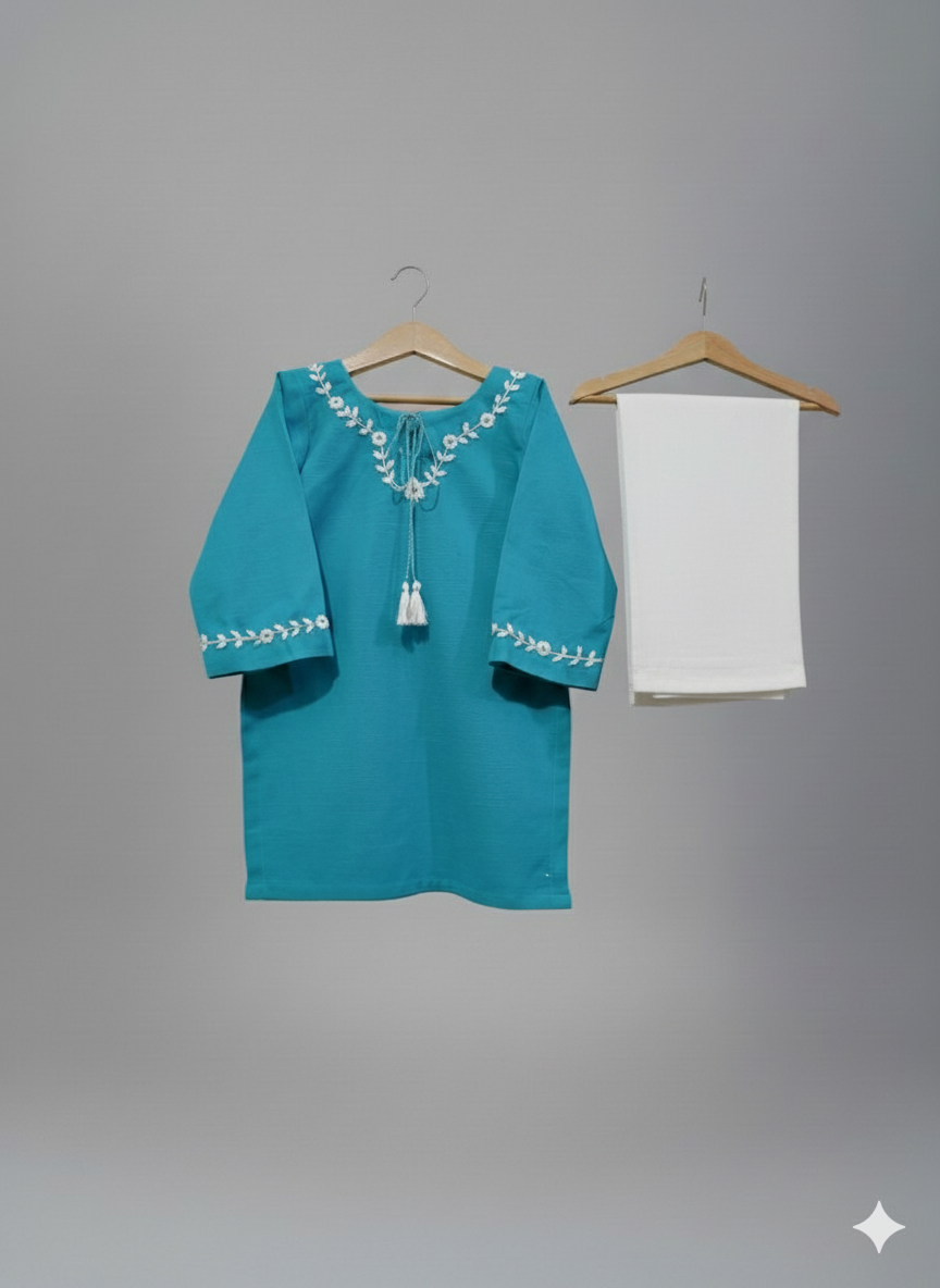 Girls Khaddar Hand Embroided Suit 2pc