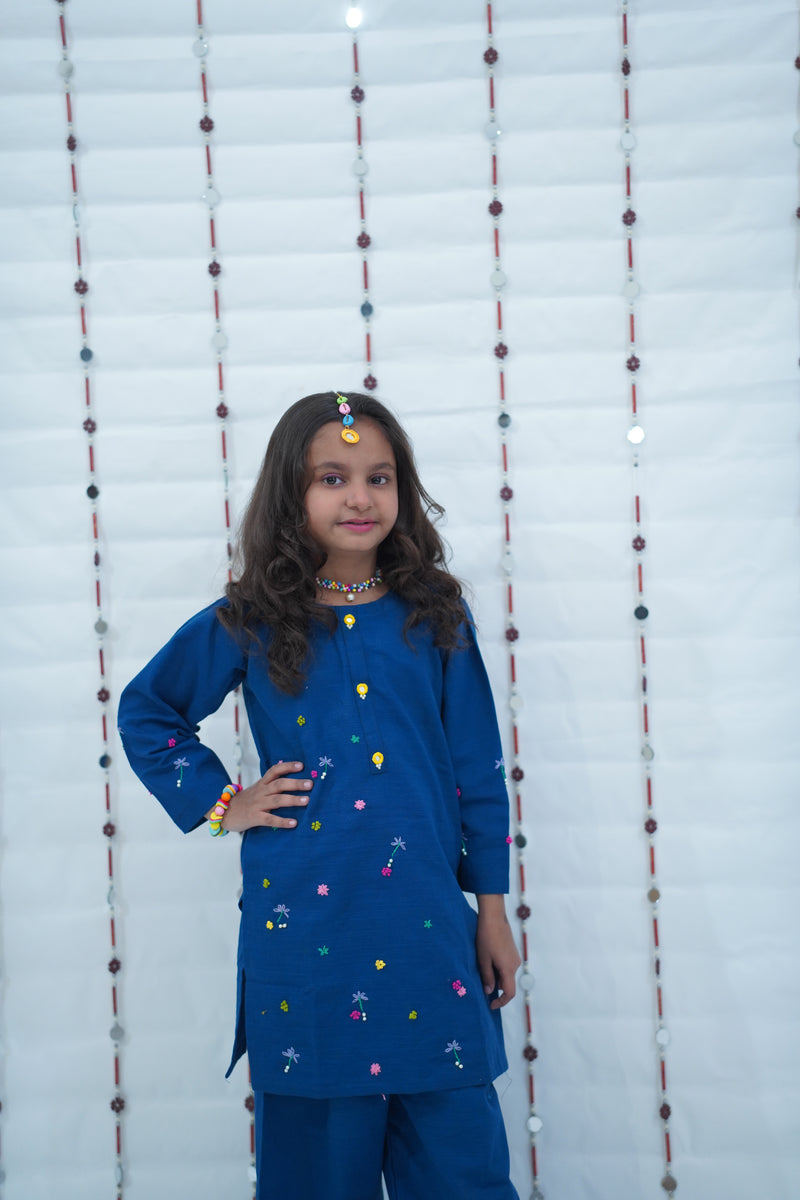 Girls Khaddar Embroided Suit -Zinc Blue