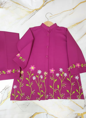 Girls Khaddar Hand Embroided 2pc - Margenta